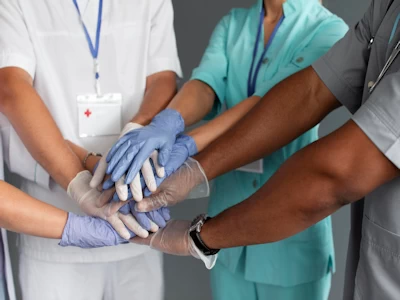 Außerklinische Intensivpflege Intensivbeatmungspflege Häusliche Krankenpflege Intensivkrankenpflege Heimbeatmung Beatmung zu Hause Häusliche Beatmungspflege